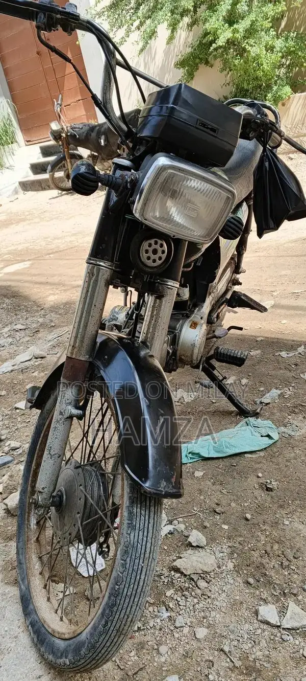 Hundyas 70cc Motorcycle 2022 Model - Well-Maintained Bike