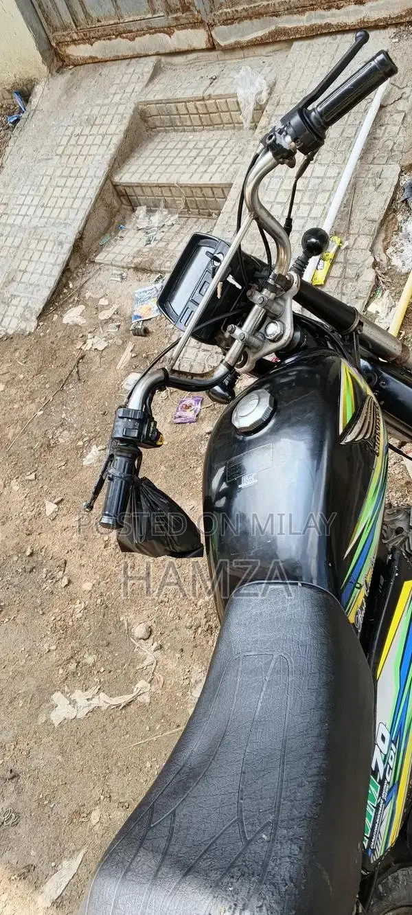 Hundyas 70cc Motorcycle 2022 Model - Well-Maintained Bike