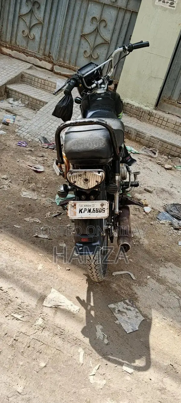 Hundyas 70cc Motorcycle 2022 Model - Well-Maintained Bike