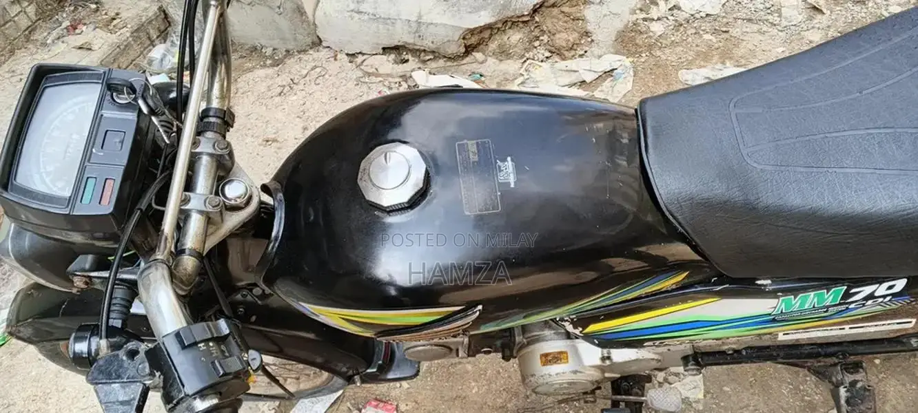 Hundyas 70cc Motorcycle 2022 Model - Well-Maintained Bike