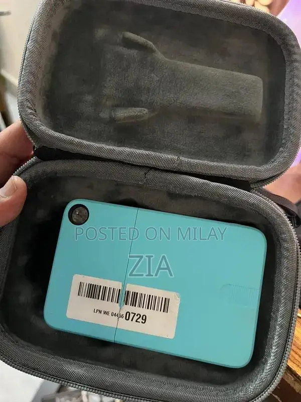 Kodak Printomatic Digital Instant Print Camera