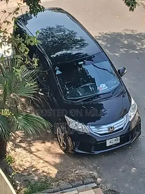 Family Car 2012-2013 Model with Android System and Alloy Rims