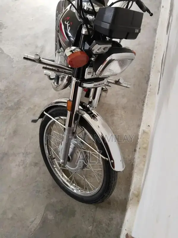 Honda CG125 Motorcycle - 2024 Model, Premium Condition