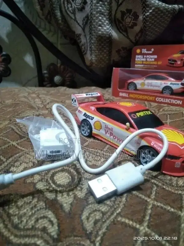 Remote Control Racing Car with Mobile App Connectivity