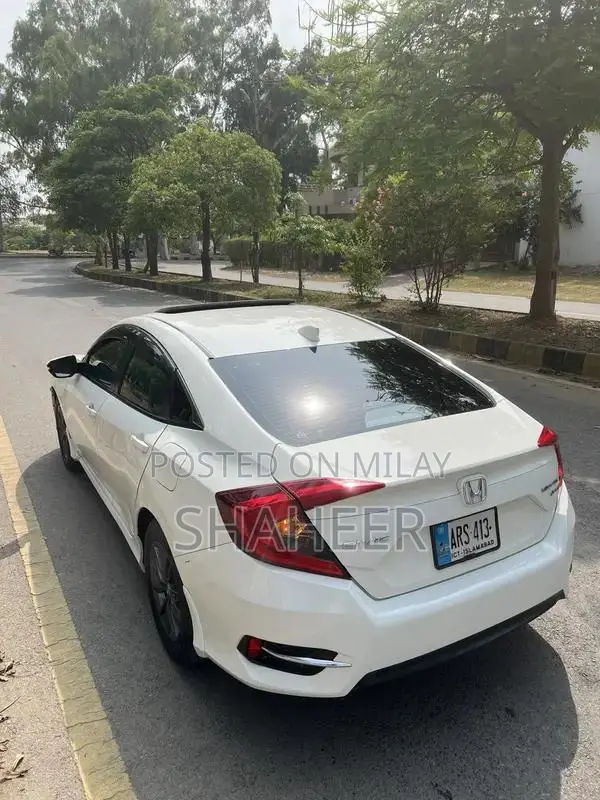 Honda Civic VTi Oriel Prosmatic Sedan