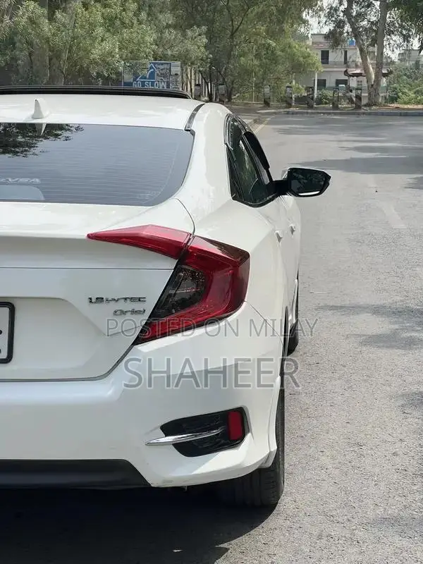 Honda Civic VTi Oriel Prosmatic Sedan