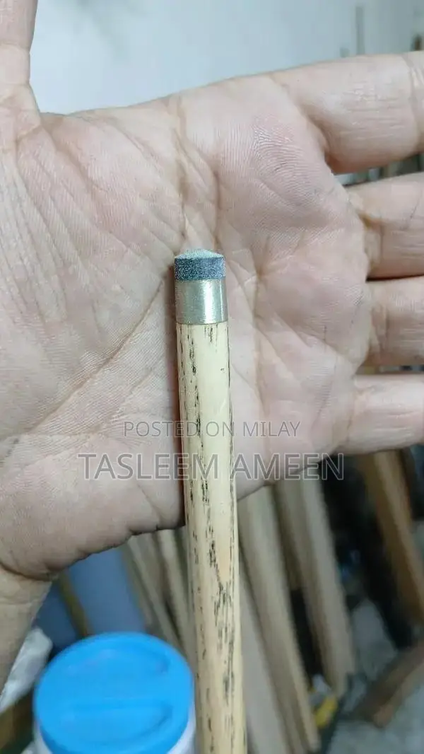 XYH Professional Billiards Cue Stick - High Quality One Piece