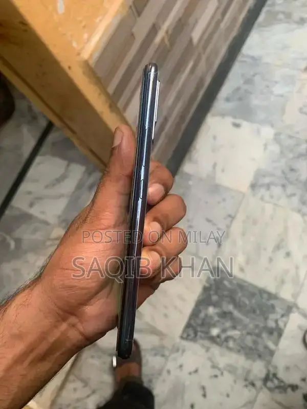 Vivo V21e Smartphone 8GB RAM 128GB Storage Excellent Condition