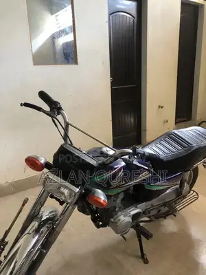 Honda CG125 Motorcycle - 2014 Model Reliable Commuter Bike