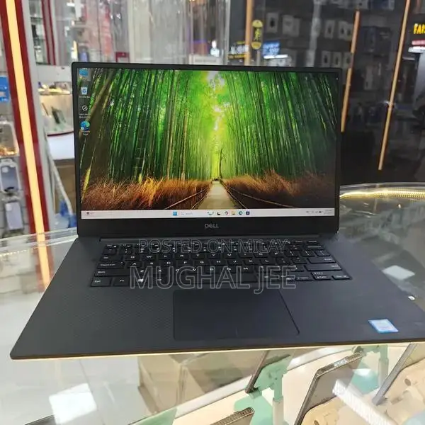 Dell XPS 15 7590 (i5-9th Gen) (16gb/256gb)