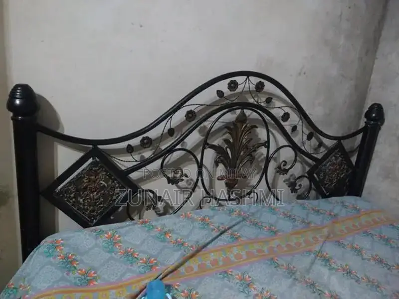 King Size Master Crest Iron Bed Frame with Spring Mattress