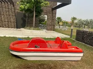 Fiberglass Pedal Boat - Innovative Watercraft Design for Leisure