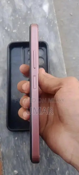 Sparx Neo X Smartphone: 4GB RAM, Compact Design