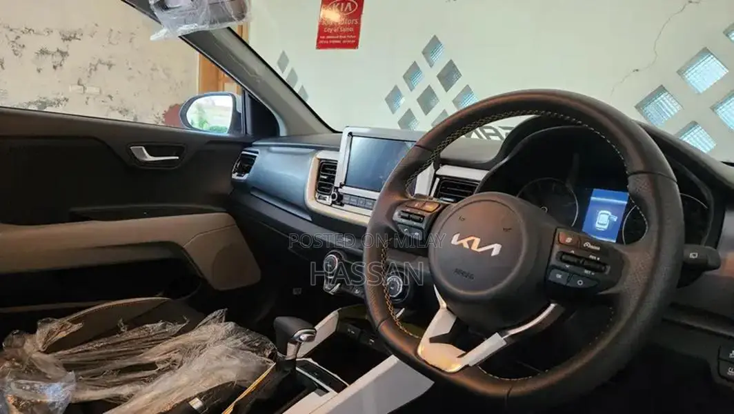 2024 KIA Stonic EX+ Compact Crossover SUV