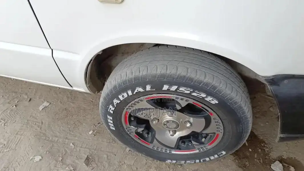 Suzuki Mehran VX 2017 Compact City Car Low Mileage