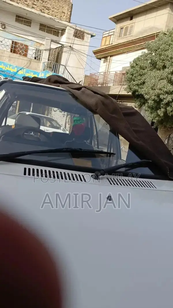 Suzuki Mehran VX 2017 Compact City Car Low Mileage