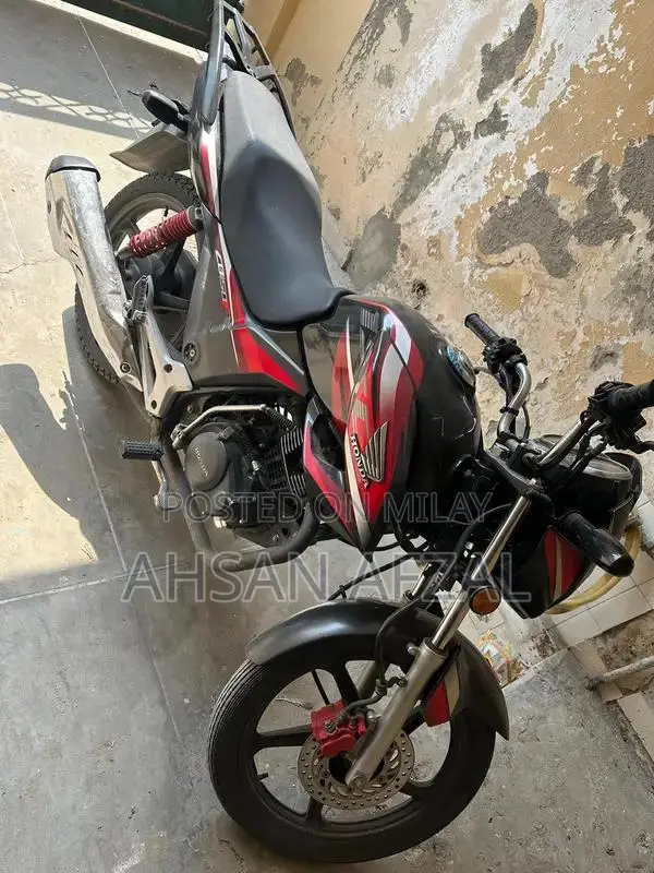 Honda CB150F Motorcycle - Single Cylinder Performance Bike