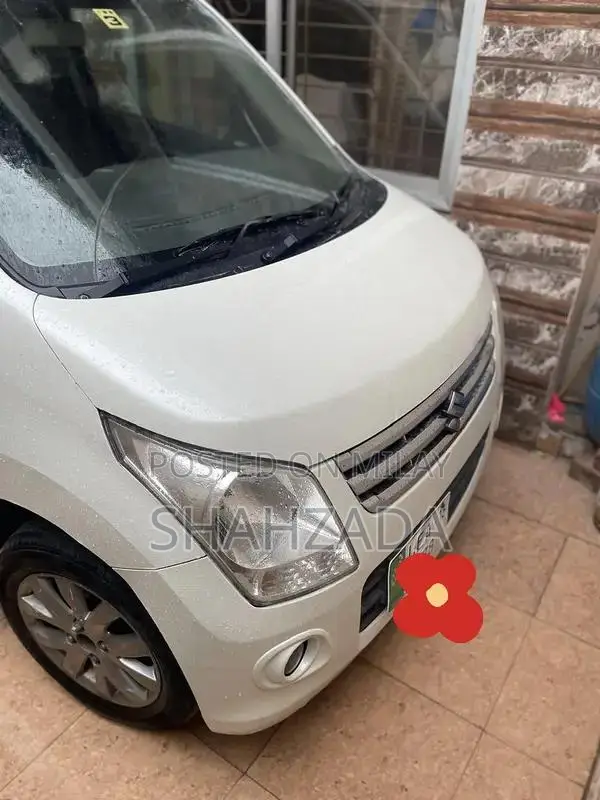 Suzuki Wagon R Stingry Compact Hatchback