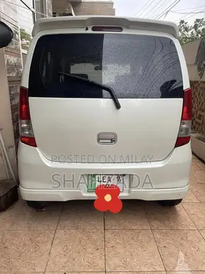 Suzuki Wagon R Stingry Compact Hatchback