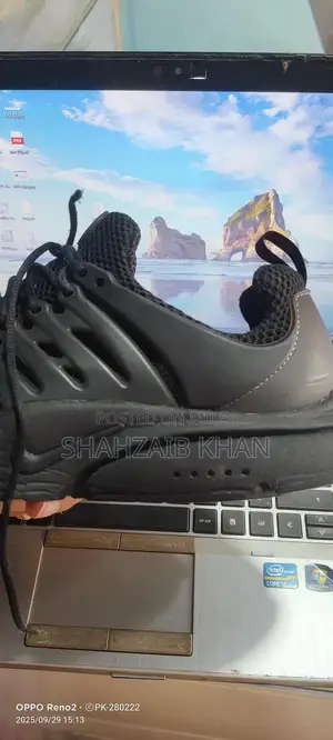 Nike Sports Shoes for Cricket and Walking - Sizes 10-11