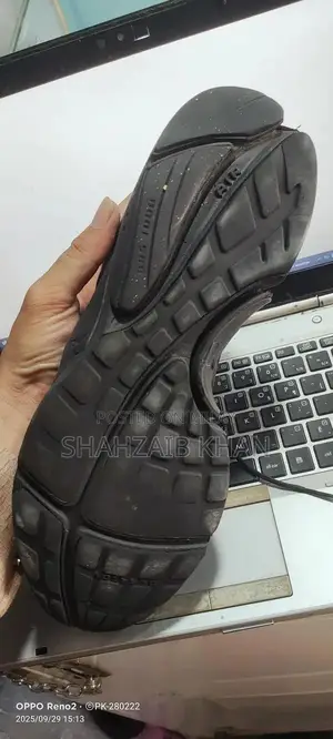 Nike Sports Shoes for Cricket and Walking - Sizes 10-11