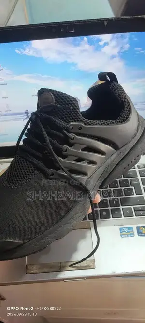 Nike Sports Shoes for Cricket and Walking - Sizes 10-11