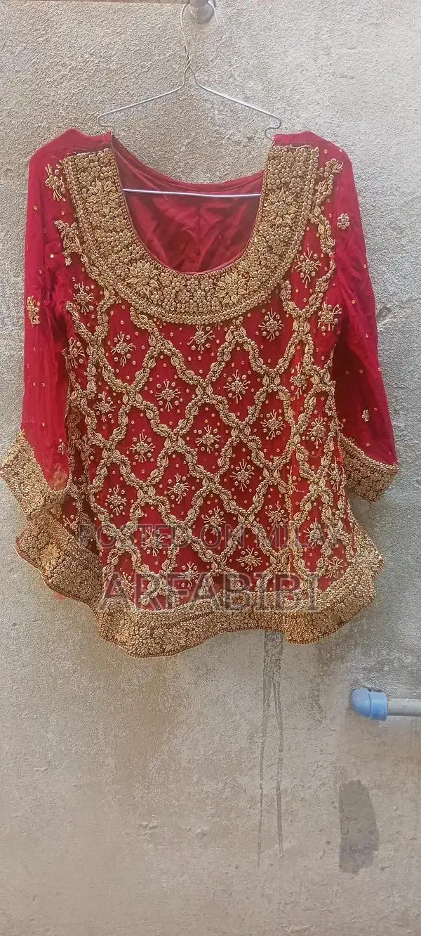 Traditional Elegant Lehnga with Multiple Waist Size Options