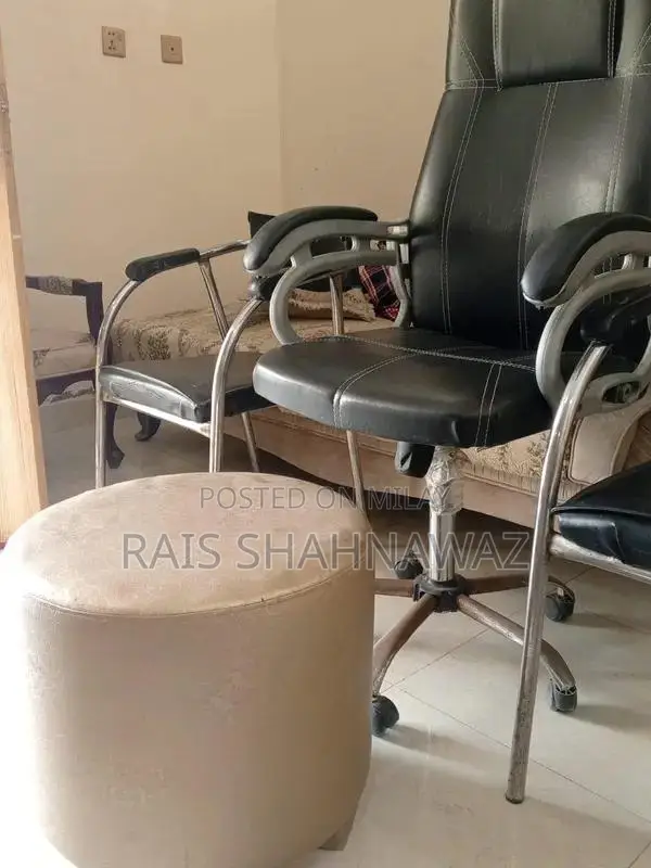 Used Chairs Set of 4 - Versatile Home or Office Seating