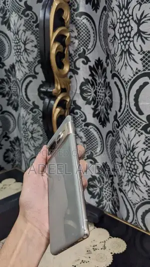 Google Pixel 7 Pro Smartphone - Premium Android Device