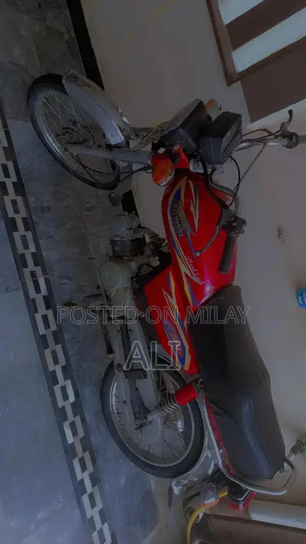 Honda CD 70 Motorcycle - Low Mileage, Smart Card Equipped