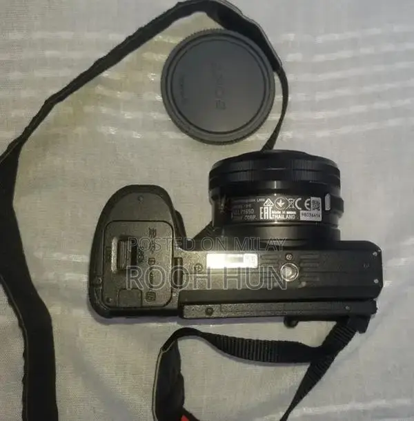 Sony A6500 Mirrorless Camera with 16-50mm Kit Lens