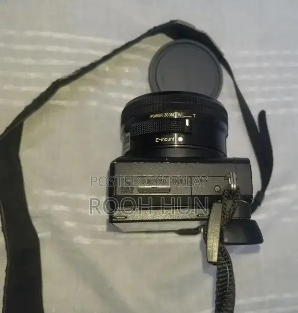 Sony A6500 Mirrorless Camera with 16-50mm Kit Lens