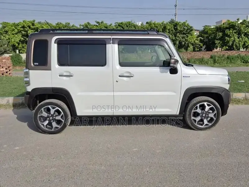 2022 Suzuki Hustler J Style II Turbo Hybrid Compact Crossover