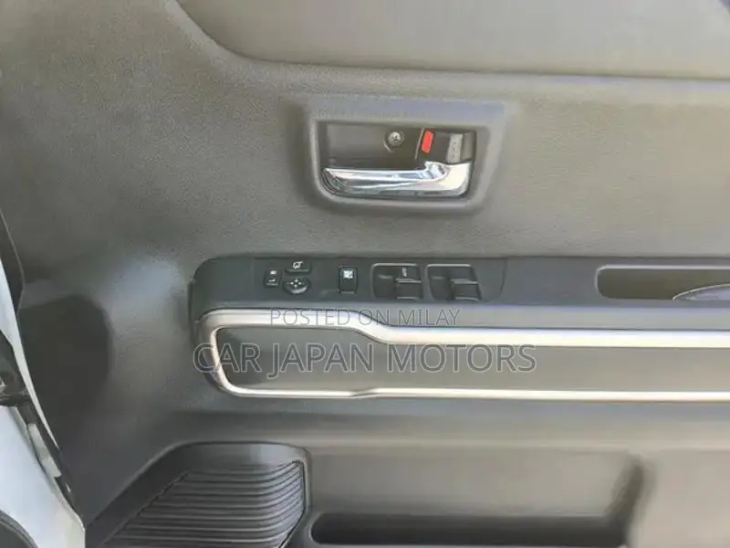 2022 Suzuki Hustler J Style II Turbo Hybrid Compact Crossover