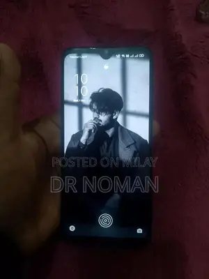 Compact Mobile Device with High Storage Capacity