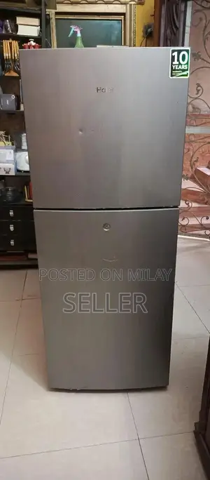 Photo - High-Quality Refrigerator - Nearly New Condition