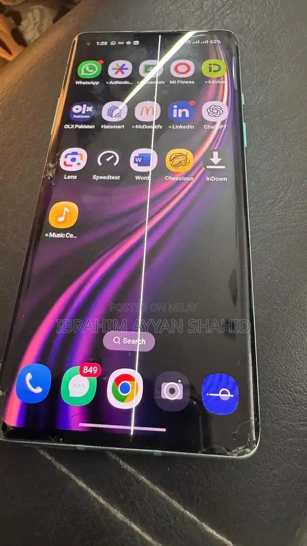 Oneplus 8 Smartphone 8GB RAM 128GB Storage Damaged Screen