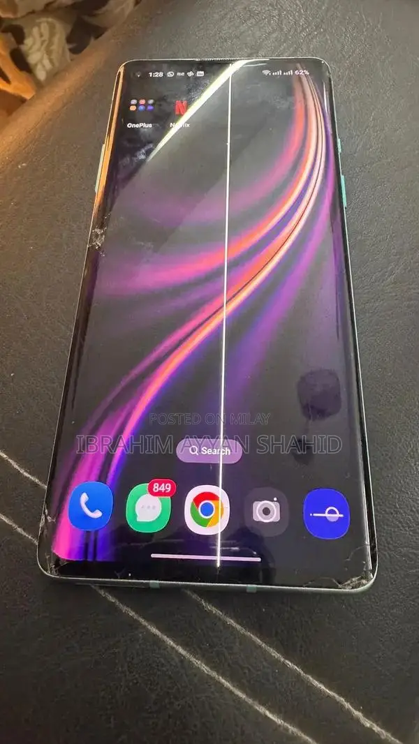 Oneplus 8 Smartphone 8GB RAM 128GB Storage Damaged Screen