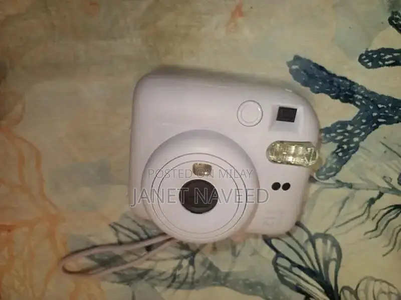 Fujifilm Instax Mini 12 Compact Instant Camera for Instant Photo Print
