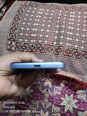 Compact Smartphone for Ladies and Family Use