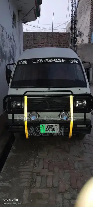 Photo - Suzuki Bolan Compact Car with New Tyres and Good Condition