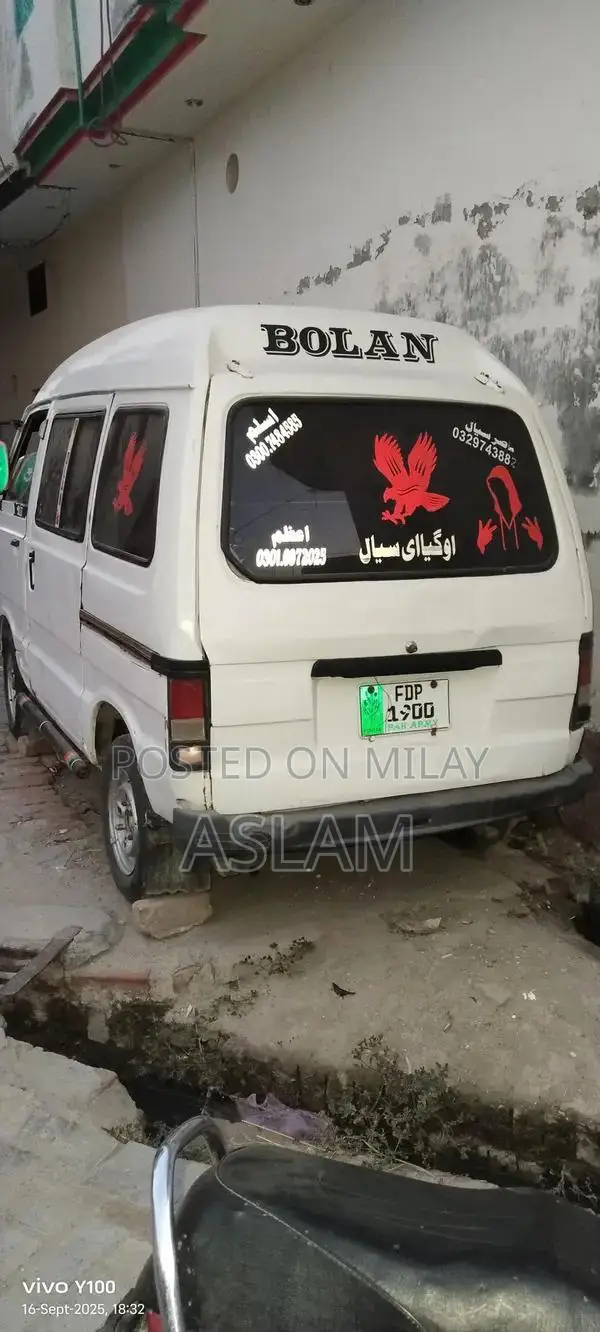 Suzuki Bolan Compact Car with New Tyres and Good Condition