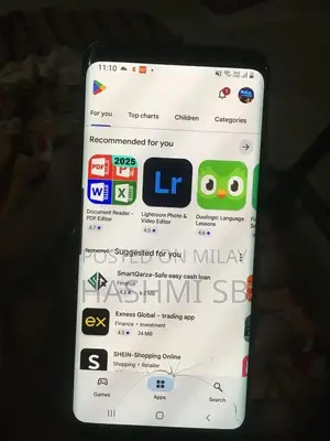 Galaxy Smartphone with Cracked Front Glass, Functional Touchscreen