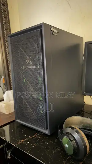 High-Performance Gaming PC with Ryzen 3600 and RX 5500XT