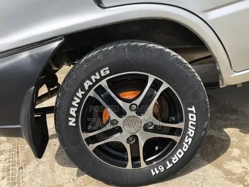 Suzuki Mehran VX Compact Sedan - Classic 2004 Model