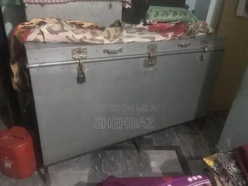 6 Foot Patio Furniture or Headboard