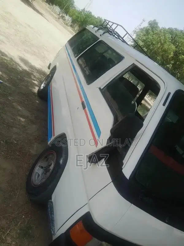 Nissan Hiace Diesel TD27 Engine Commercial Van