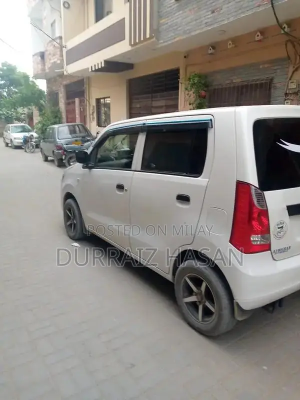 Suzuki Wagon R VXR Compact Hatchback Low Mileage