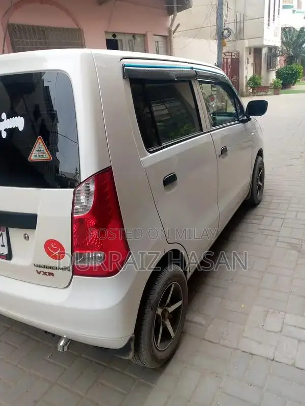 Suzuki Wagon R VXR Compact Hatchback Low Mileage