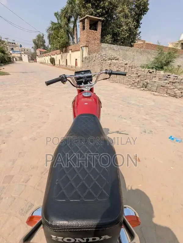 Honda CG 125 Motorcycle - Full Restoration with Original Parts